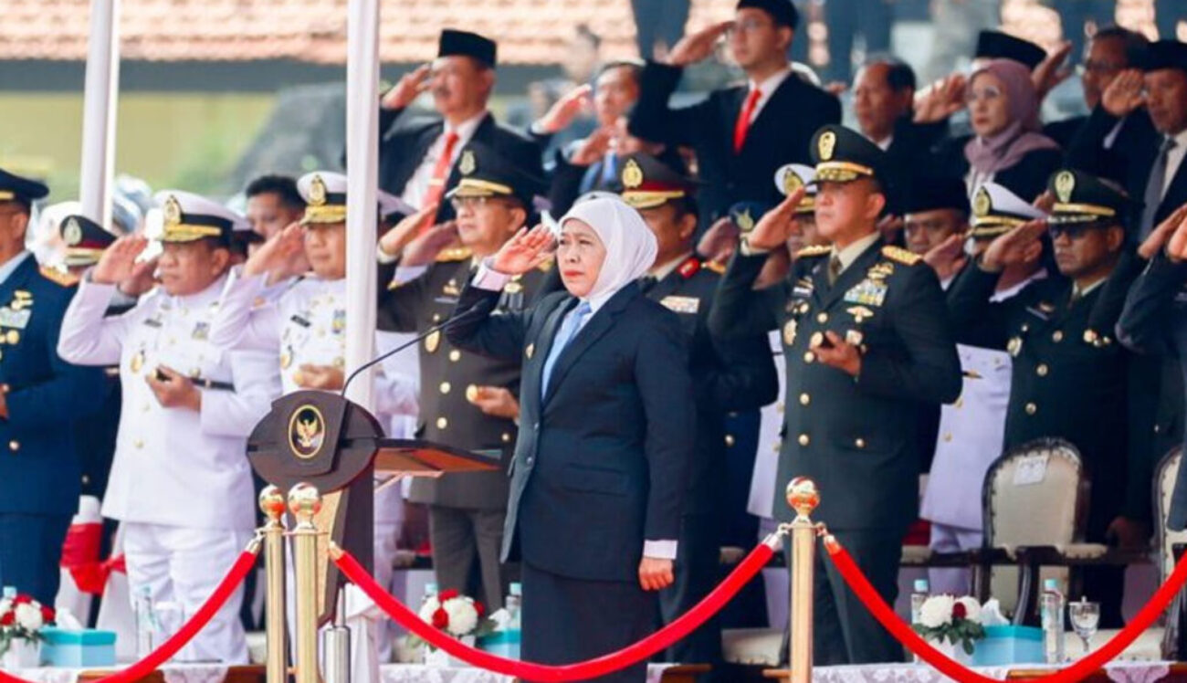 Ikatan-Pemuda-Tionghoa-Indonesia-(IPTI)-Jatim-Turut-Berpartisipasi-Dalam-Upacara-Sumpah-Pemuda-Ke-97Gubernur-Khofifah-Pimpin-Hari-97